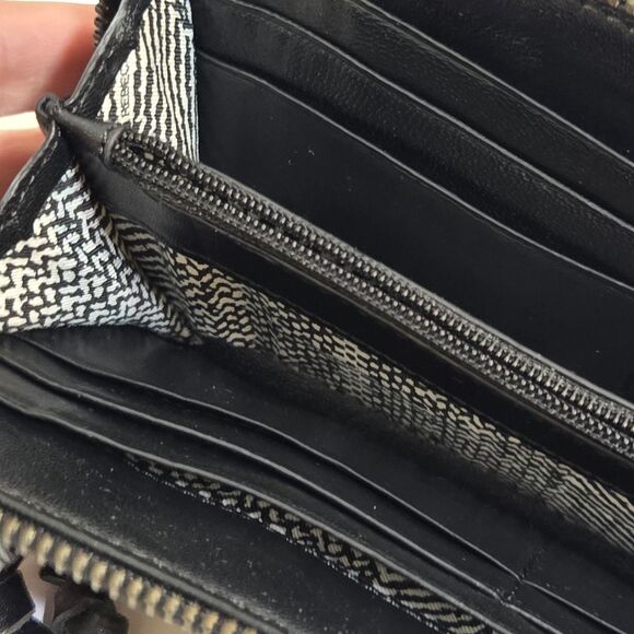 Rebecca Minkoff Black Leather Three Zipper Zip Around 7.5" Clutch Wallet - Picture 6 of 7